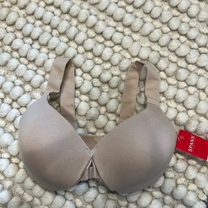 Spanx bra. NWT. 34D